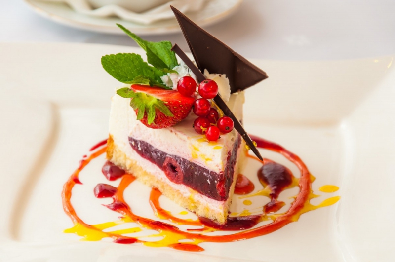 boulangerie-LA CADIERE D AZUR-min_the_cake_dessert_eating_bun_colorful_sweet_dish_taste_cake_with_cream-941034